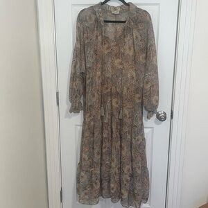 Dress Forum Paisley Tiered Maxi Dress